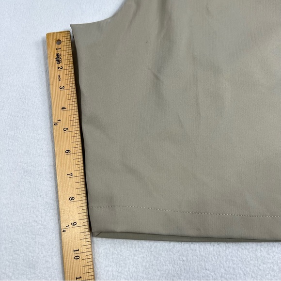 Under Armour Shorts Mens Size 36 Tan Heat Gear Flat Front Performance Outdoor - Picture 6 of 14